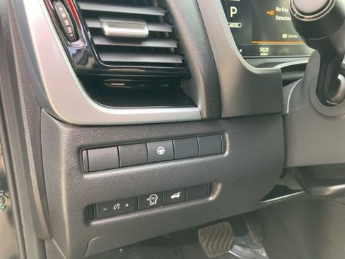 Used 2026 Nissan Rogue SL AWD/4WD image 11