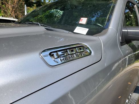 Used 2019 RAM 1500 Big Horn AWD/4WD image 6