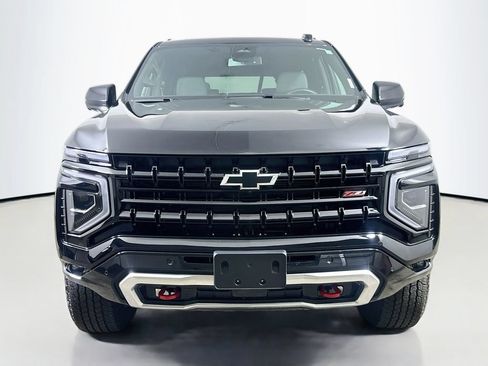 Used 2026 Chevrolet Tahoe Z71 w/ Comfort Package AWD/4WD image 2