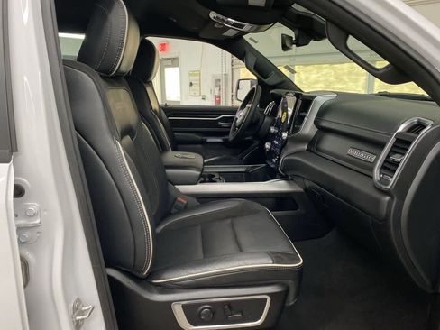 Used 2025 RAM 1500 Laramie image 19