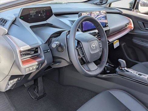 New 2026 Toyota Prius Plug-In Hybrid FWD image 3