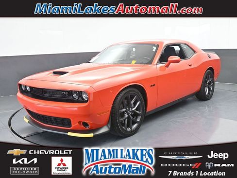 Used 2023 Dodge Challenger R/T w/ Blacktop Package image 1