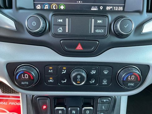 Used 2019 GMC Terrain SLT image 30