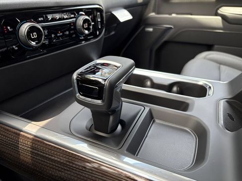 New 2026 Chevrolet Silverado 1500 RST w/ RST All Star Premium Package AWD/4WD image 9