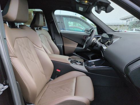 Used 2025 BMW X3 xDrive30i w/ Convenience Package image 32