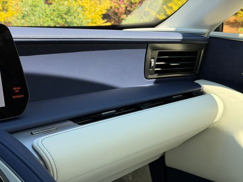 Used 2024 Lexus LC 500 Coupe w/ Bespoke Build Package image 32