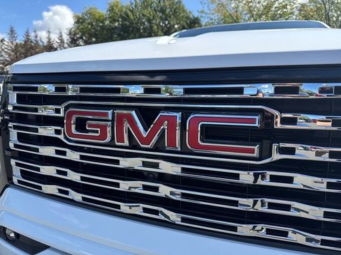 New 2026 GMC Canyon Denali image 62