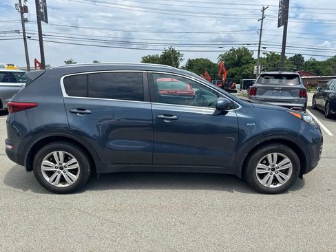 Used 2019 Kia Sportage LX w/ LX Popular Package AWD/4WD image 10