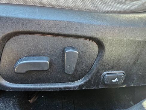 Used 2017 Subaru Forester 2.5i Premium w/ All-Weather Package image 21