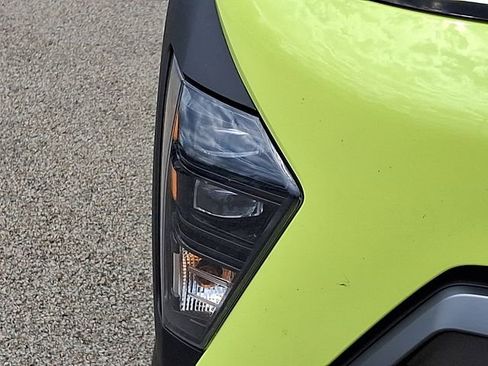 Used 2024 Hyundai Kona SEL AWD/4WD image 9