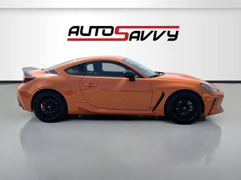 Used 2023 Toyota GR86 10th Anniversary SE RWD image 8
