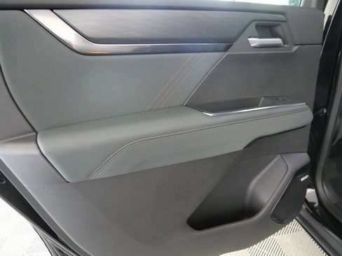 New 2026 GMC Acadia AT4 w/ Luxury Package image 17