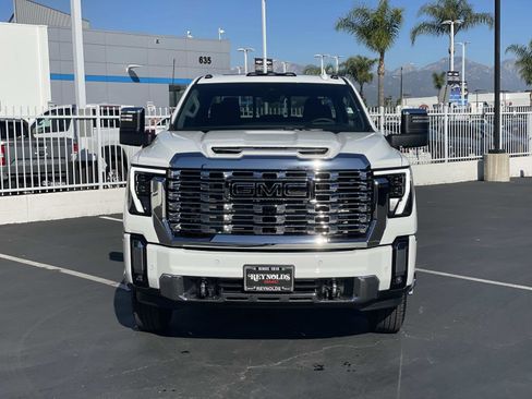 New 2026 GMC Sierra 3500 Denali w/ Denali Reserve Package AWD/4WD image 2