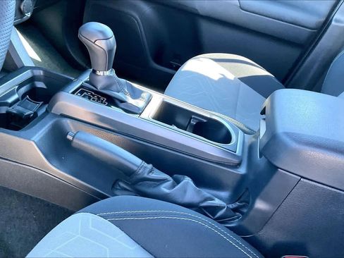 Used 2023 Toyota Tacoma TRD Off-Road image 16