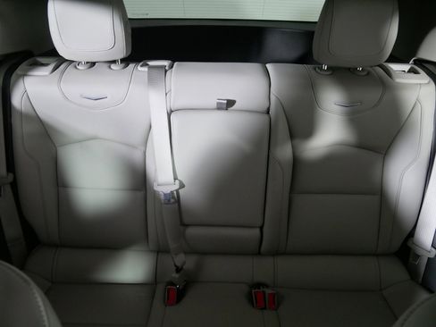 Used 2022 Cadillac XT4 Premium Luxury w/ Enhanced Visibility Package image 13