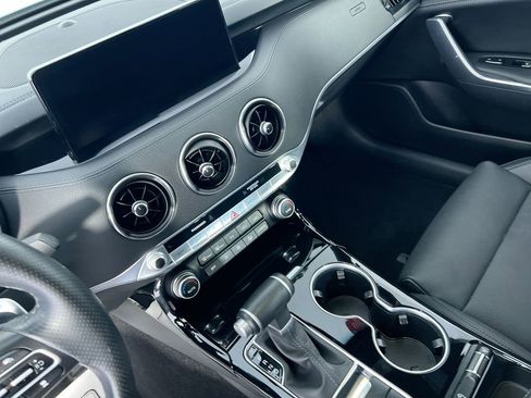 Certified 2023 Kia Stinger GT-Line image 23