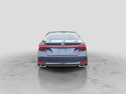 Used 2019 Toyota Avalon XLE w/ All Weather Liner Package FWD image 7