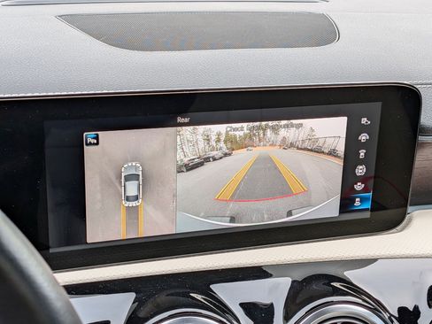 Certified 2022 Mercedes-Benz CLA 250 image 17