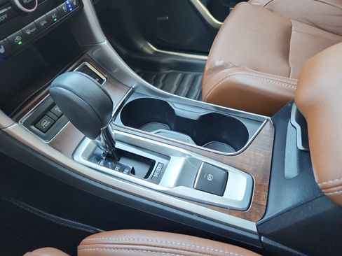 Used 2022 Subaru Ascent Touring w/ Popular Package #2A AWD/4WD image 25