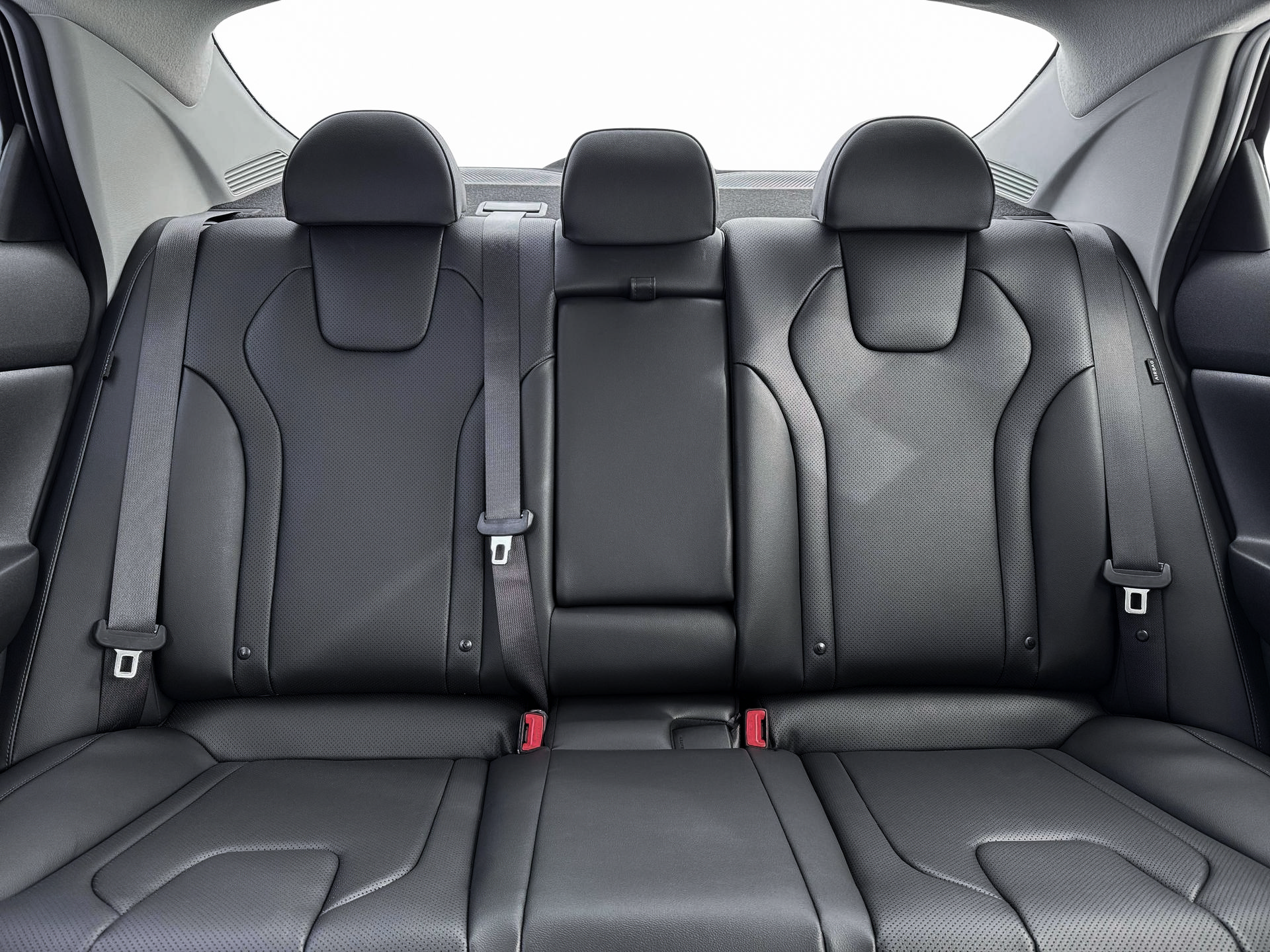 New 2026 Hyundai Elantra Limited FWD image 16