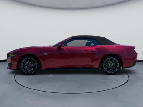 Used 2025 Ford Mustang GT Premium w/ GT Performance Package RWD image 9