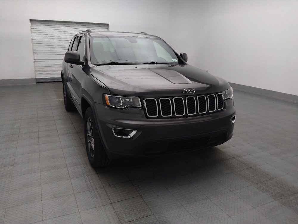 Used 2019 Jeep Grand Cherokee Laredo w/ Laredo X Package AWD/4WD image 14