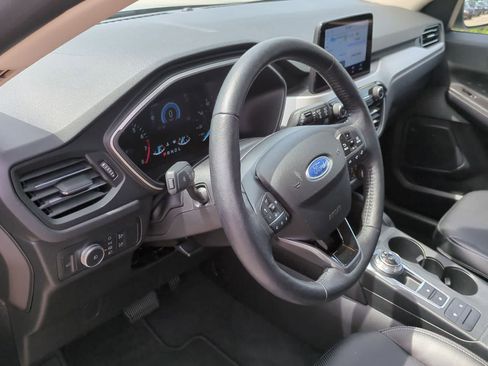Used 2020 Ford Escape SEL FWD image 10