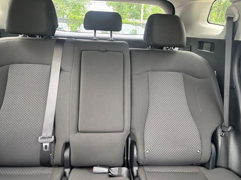 Used 2025 Kia Sportage LX FWD image 36