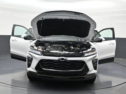 Used 2024 Chevrolet Trax ACTIV w/ Sunroof Package FWD image 37