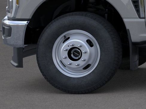 New 2026 Ford F350 XLT w/ XLT Premium Package image 20