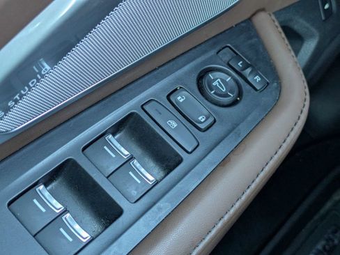 Used 2024 Acura RDX SH-AWD w/ Technology Package image 26
