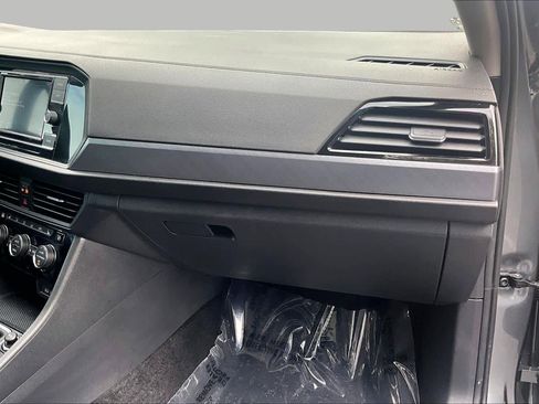 Used 2023 Volkswagen Jetta SE w/ Panoramic Sunroof Package FWD image 19