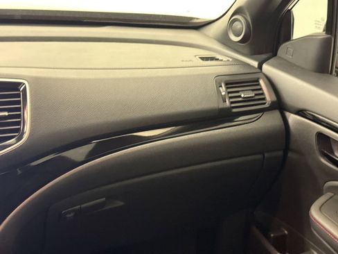 Certified 2024 Honda Passport Black Edition image 19