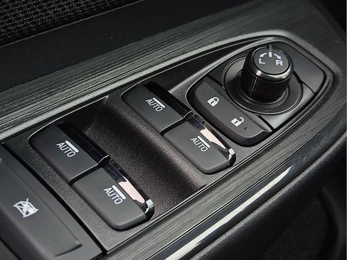 Certified 2026 Subaru Outback Limited AWD/4WD image 18