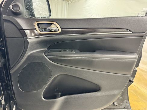 Used 2014 Jeep Grand Cherokee Limited AWD/4WD image 19