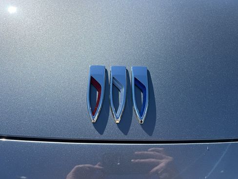 New 2026 Buick Envision Avenir image 13