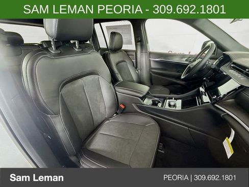 New 2026 Jeep Grand Cherokee Altitude AWD/4WD image 27