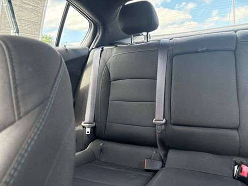 Used 2017 Chevrolet Cruze LT w/ Convenience Package FWD image 12