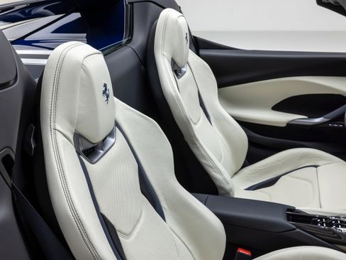 Used 2025 Ferrari 296 GTS image 73