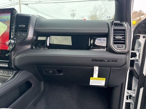 New 2026 RAM 2500 Limited image 32