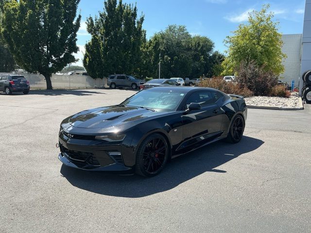 Used 2018 Chevrolet Camaro SS w/ LPO, Ground Effects Package RWD image 8
