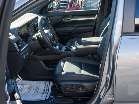 New 2026 GMC Terrain Elevation w/ Elevation Premium Package image 18