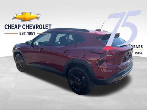 Used 2024 Chevrolet Trax ACTIV w/ Driver Confidence Package FWD image 3