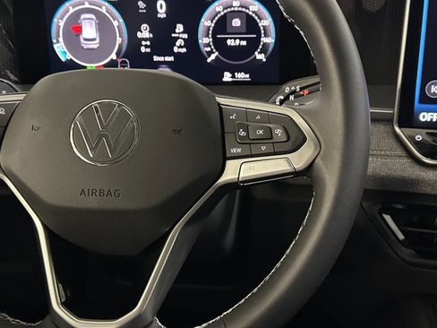 New 2026 Volkswagen Tiguan S FWD image 30
