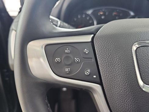 Used 2024 GMC Terrain SLT w/ Tech Package image 22