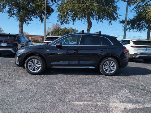 Used 2023 Audi Q5 2.0T Premium w/ Convenience Package image 3