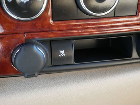 Used 2010 GMC Sierra 1500 SLE w/ SLE Preferred Package image 25