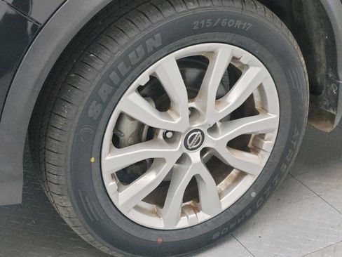 Used 2020 Nissan Rogue Sport SV image 31