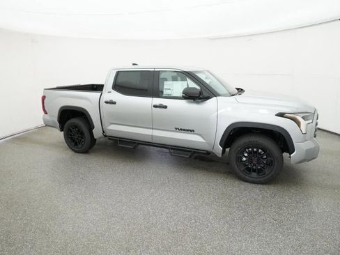 New 2026 Toyota Tundra SR5 AWD/4WD image 12