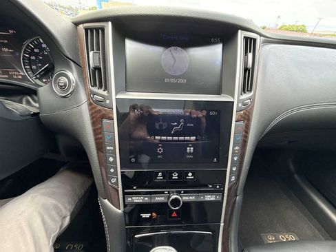 Used 2018 INFINITI Q50 Luxe w/ Cargo Package (L95) RWD image 19
